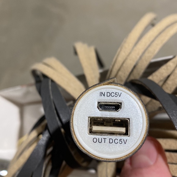 Accessory keychain bag charm mobile power source chic battery NIB - Picture 4 of 8